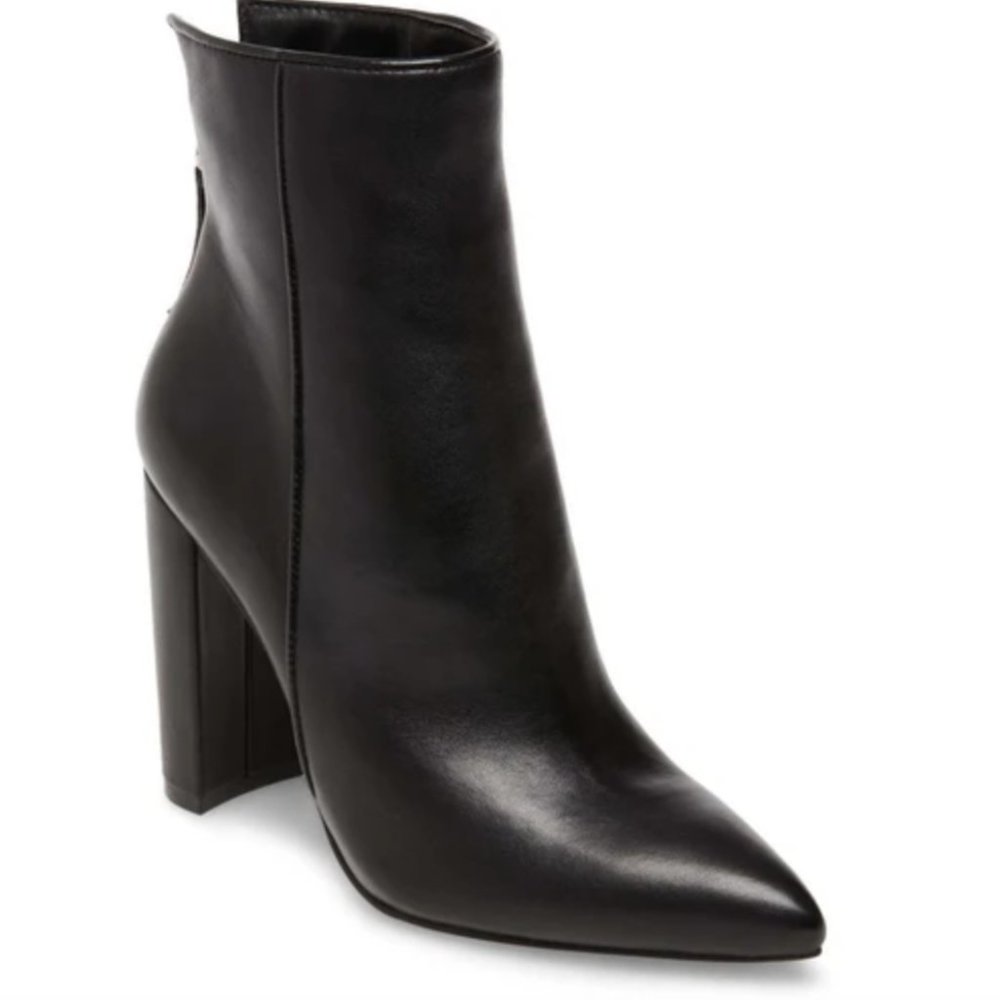 TRISTA BLACK LEATHER Booties